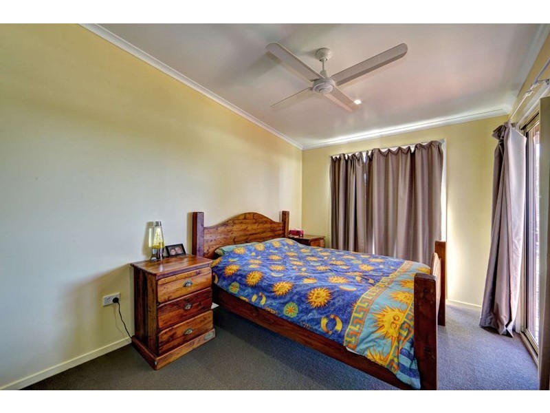 183 Elliott Heads Road, Ashfield QLD 4670