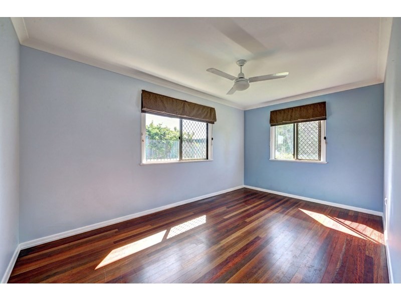 8 Arnold Street, Kepnock QLD 4670