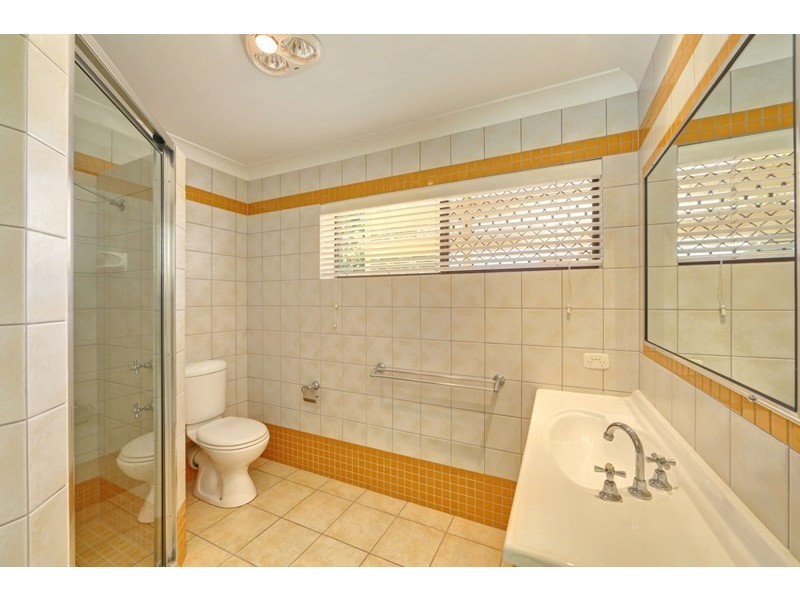 4 Trevors Road, Bargara QLD 4670