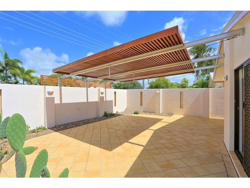 4 Trevors Road, Bargara QLD 4670