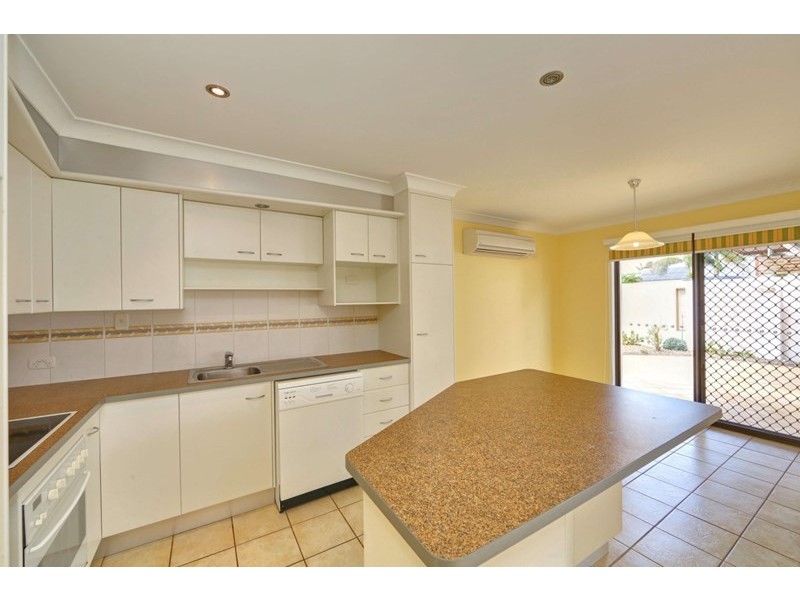 4 Trevors Road, Bargara QLD 4670