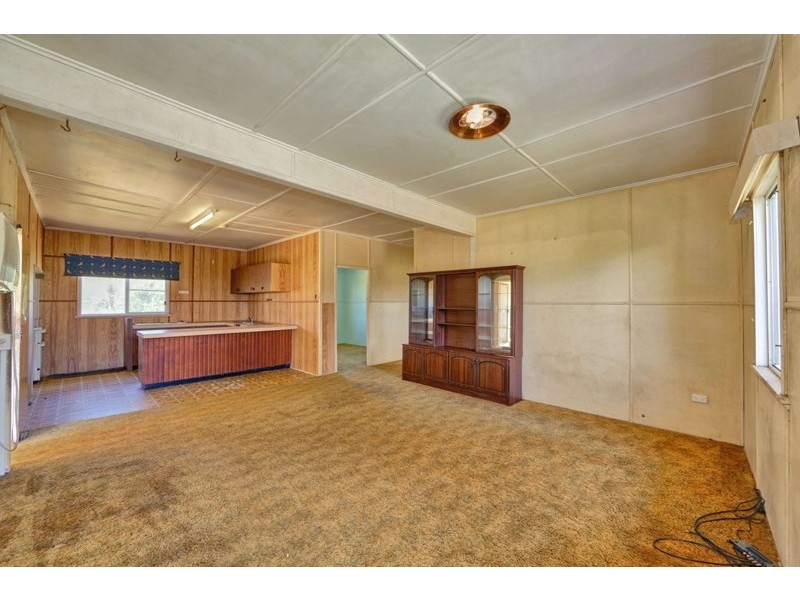 499 Moore Park Road, Welcome Creek QLD 4670