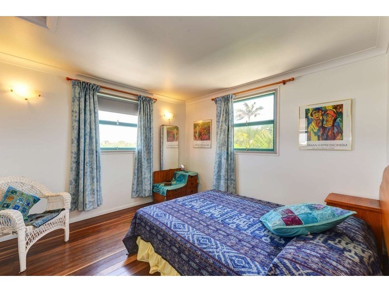 49 Hunter Street, Burnett Heads QLD 4670