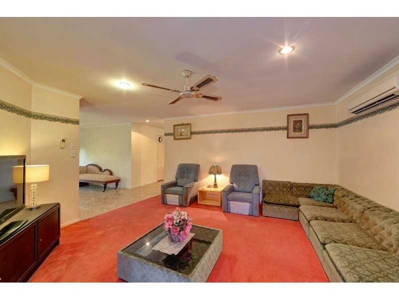 1 Pinto Avenue, Branyan QLD 4670