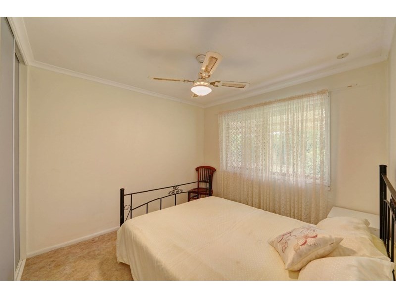 1 Pinto Avenue, Branyan QLD 4670