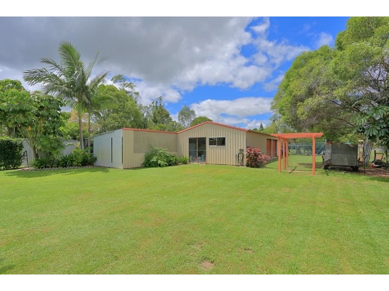1 Pinto Avenue, Branyan QLD 4670