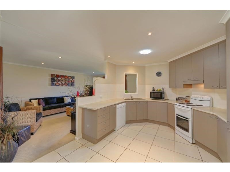 32 Sandhills Drive, Bargara QLD 4670