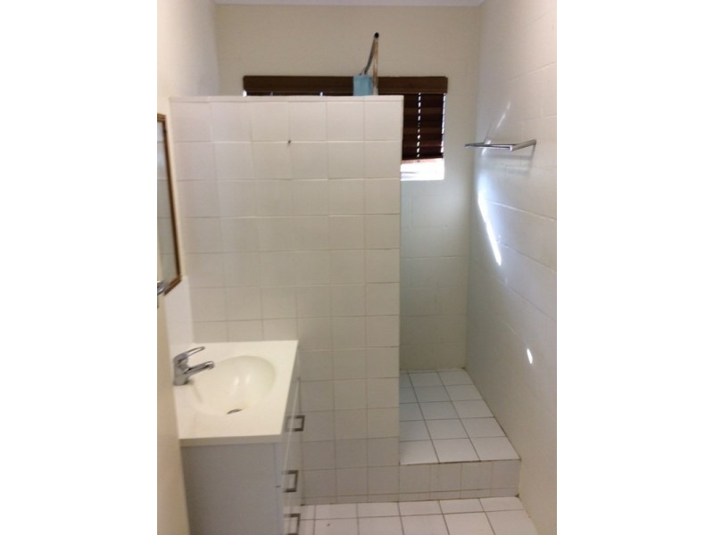 4/27 See Street, Bargara QLD 4670