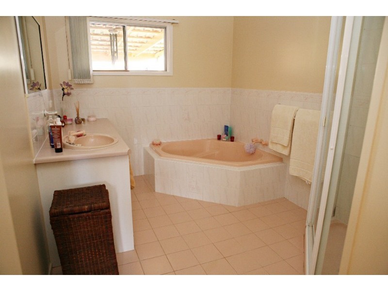 10 Anderson Street, Bundaberg QLD 4670