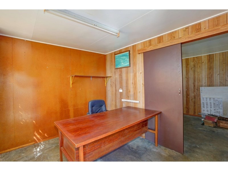 386 FE Walker Street, Ashfield QLD 4670