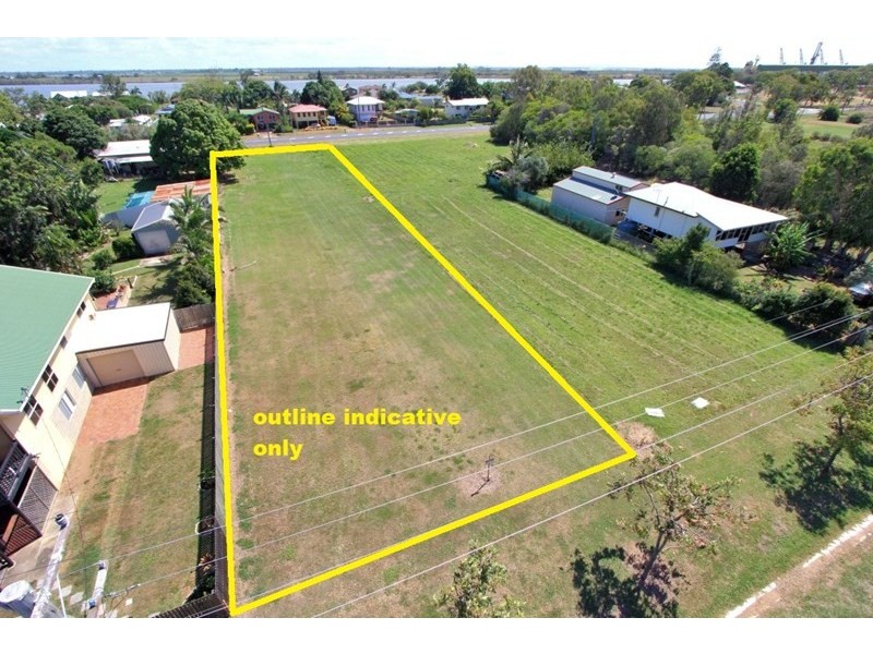7 Powers Street, Burnett Heads QLD 4670