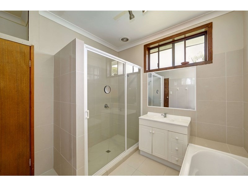 8 The Boulevard, Avoca QLD 4670