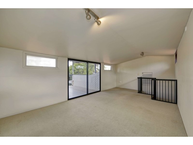 8 The Boulevard, Avoca QLD 4670