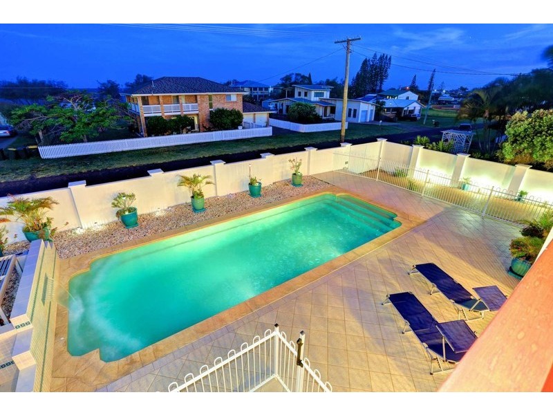 49 Hunter Street, Burnett Heads QLD 4670