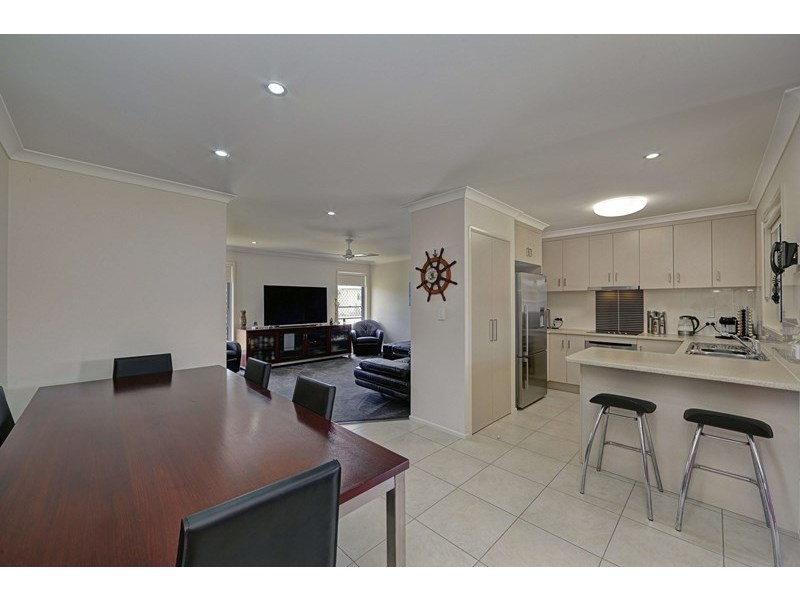 8 Isambert Lane, Millbank QLD 4670