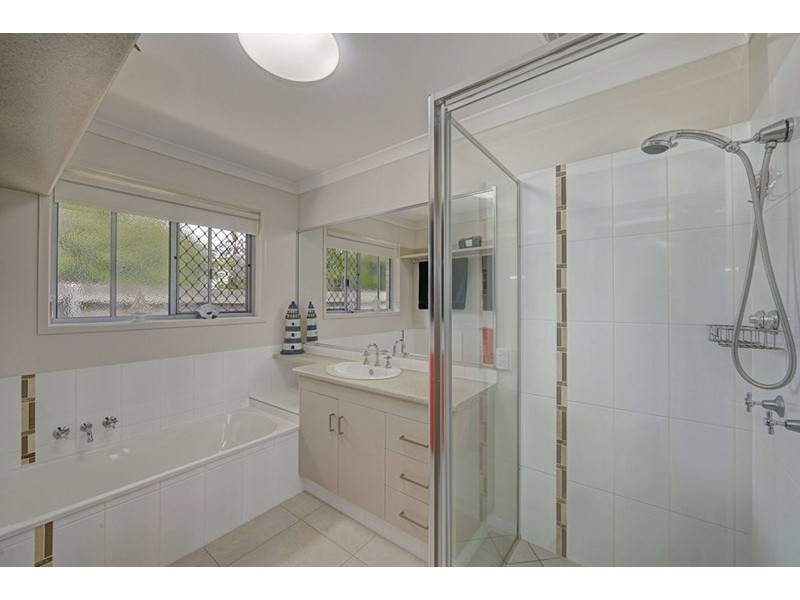 8 Isambert Lane, Millbank QLD 4670