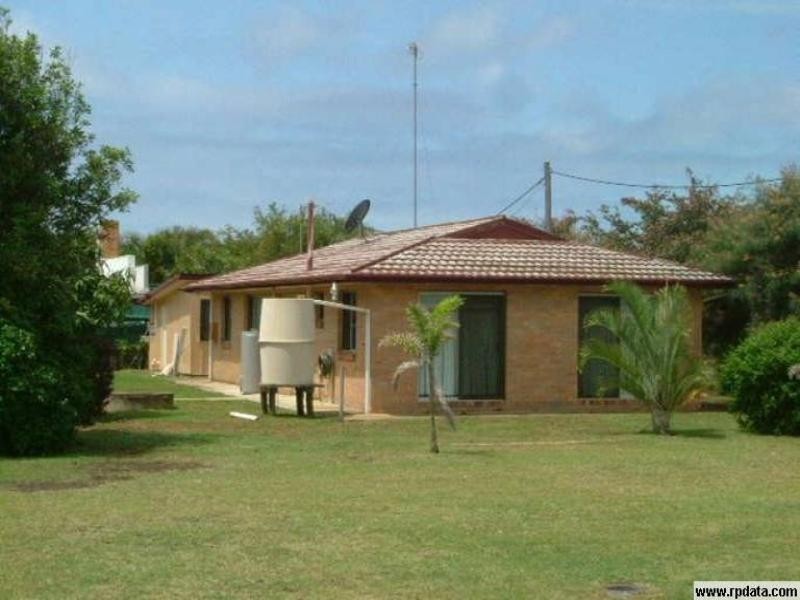 39 Bathurst Street, Elliott Heads QLD 4670