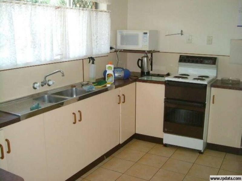 39 Bathurst Street, Elliott Heads QLD 4670