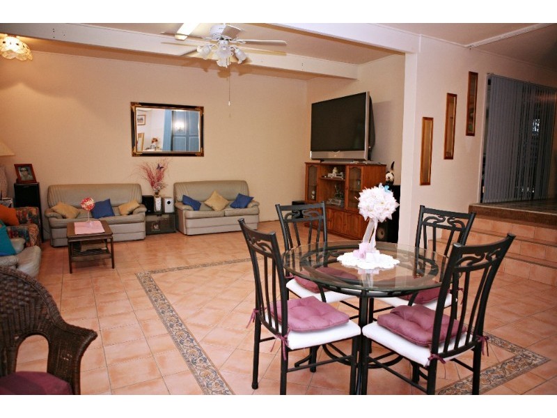 26 Fe Walker Street, Kepnock QLD 4670