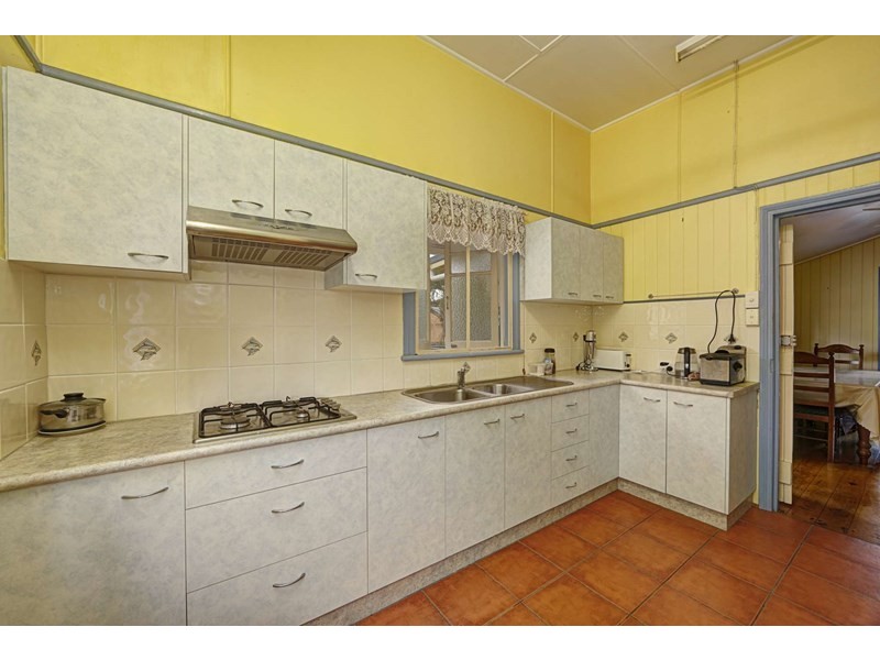 39 Maryborough Street, Walkervale QLD 4670