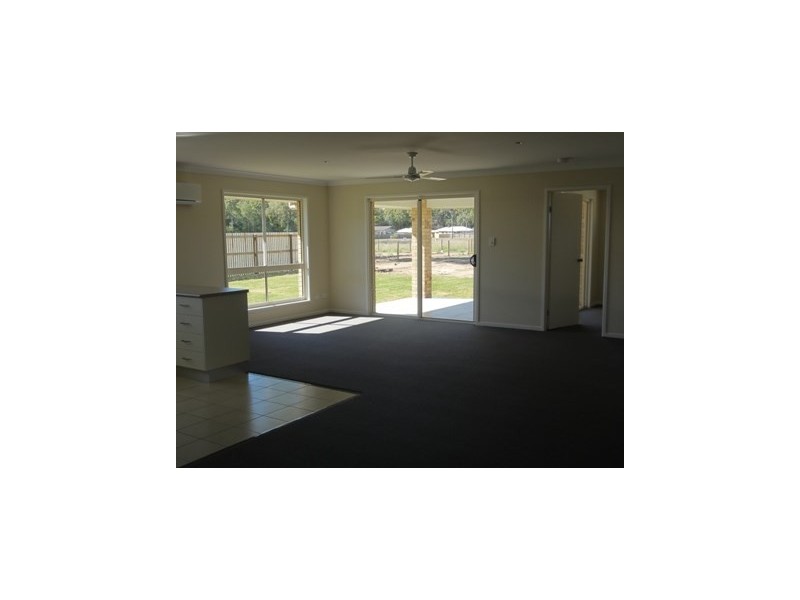 Moore Park Beach QLD 4670