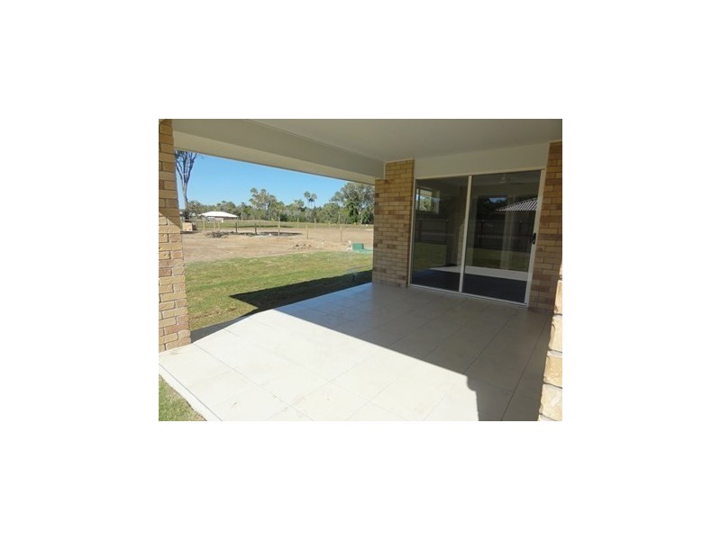 Moore Park Beach QLD 4670