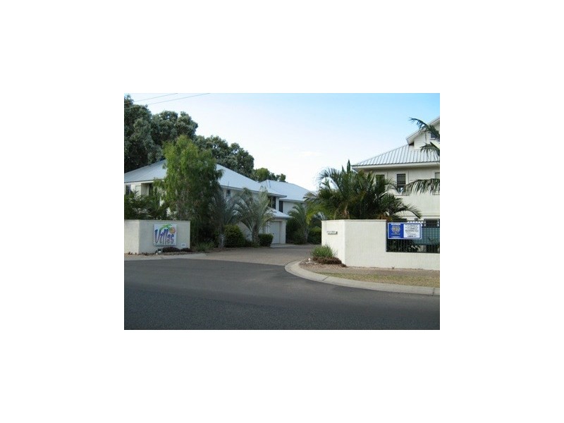 2/2 Sylvan Drive, Moore Park Beach QLD 4670