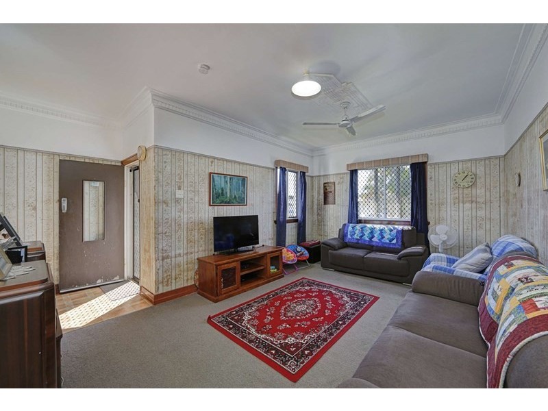 4 Wainwright Street, Svensson Heights QLD 4670