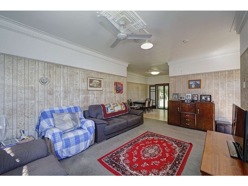 4 Wainwright Street, Svensson Heights QLD 4670