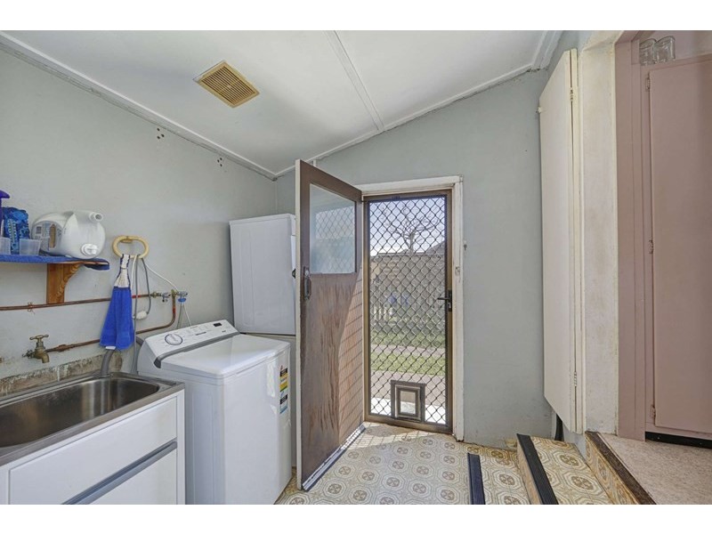 4 Wainwright Street, Svensson Heights QLD 4670