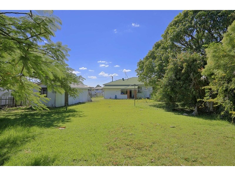 4 Wainwright Street, Svensson Heights QLD 4670