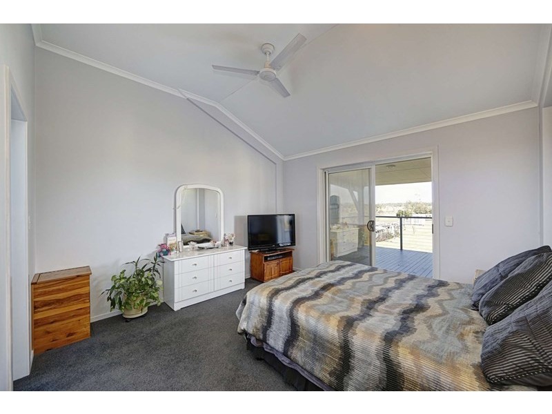 64 Fairydale Road, Welcome Creek QLD 4670