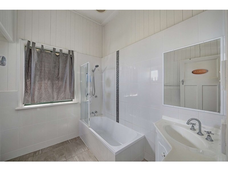 21 Agnes Street, Bundaberg North QLD 4670