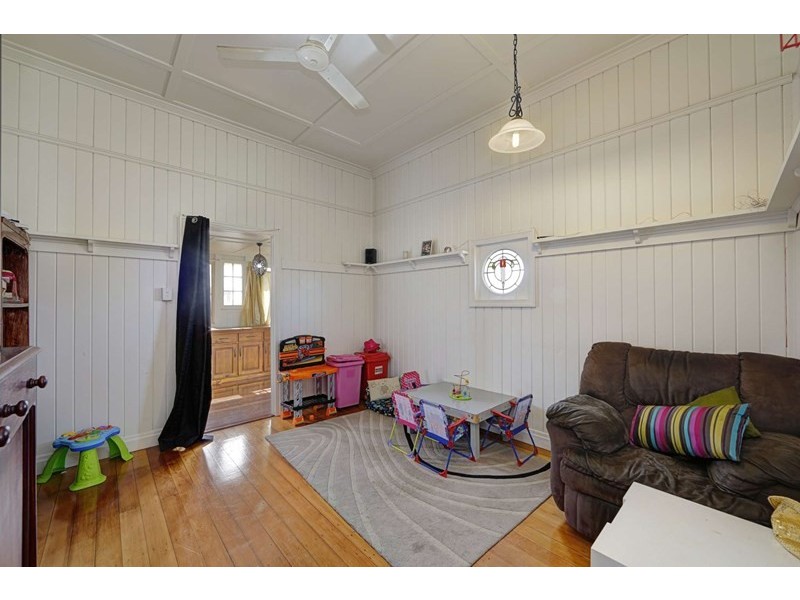 21 Agnes Street, Bundaberg North QLD 4670