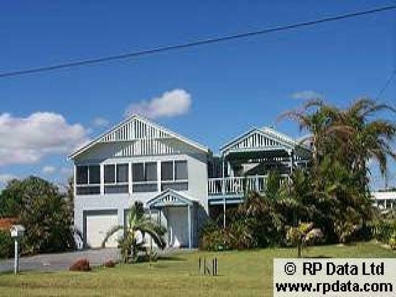 87 Sea Esplanade, Burnett Heads QLD 4670