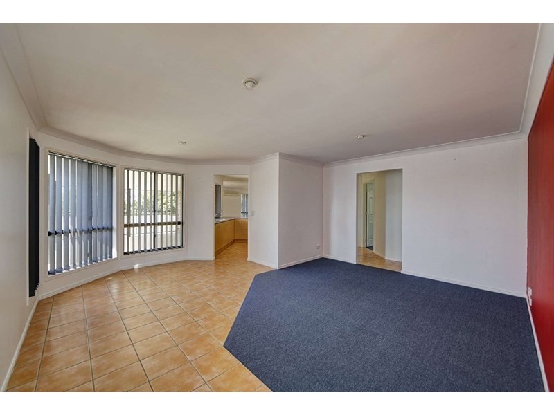 42 Pinto Avenue, Branyan QLD 4670