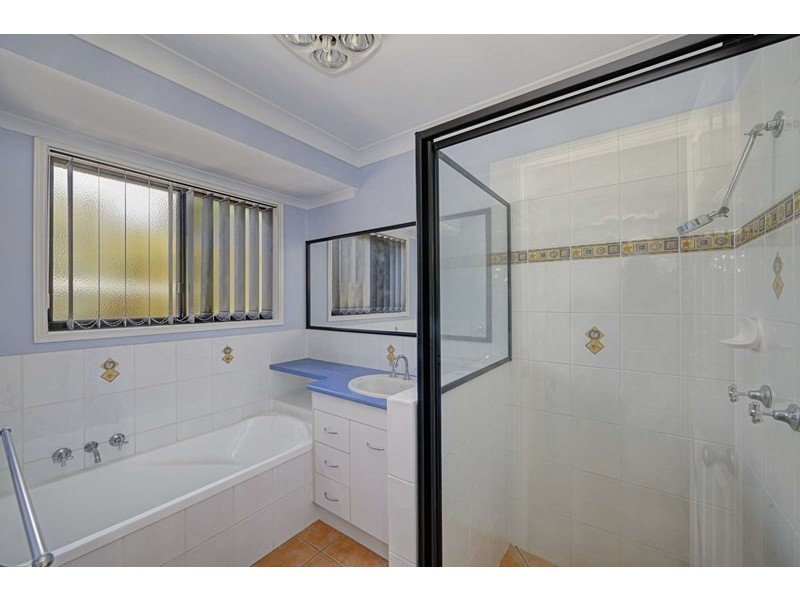 42 Pinto Avenue, Branyan QLD 4670