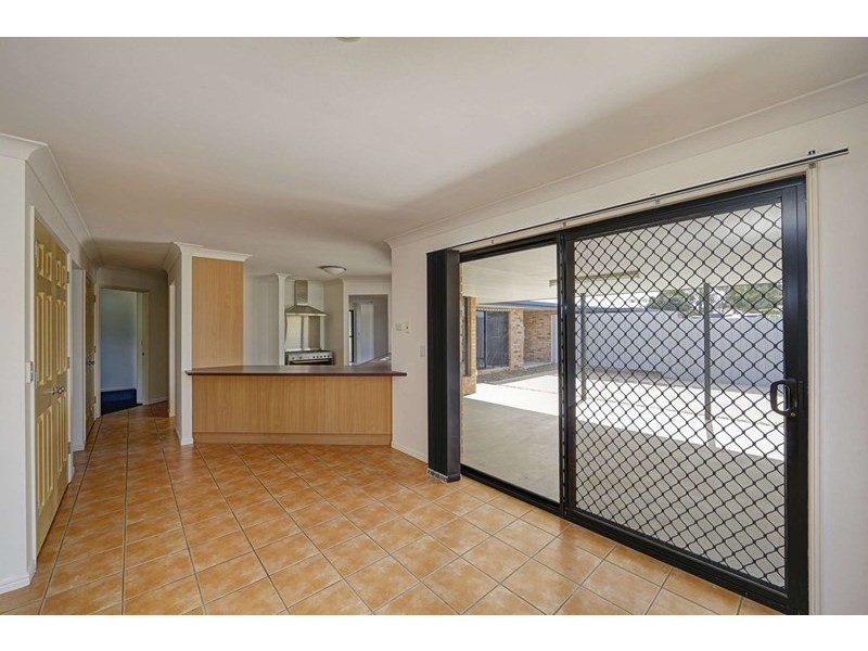 42 Pinto Avenue, Branyan QLD 4670