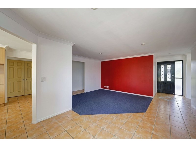 42 Pinto Avenue, Branyan QLD 4670