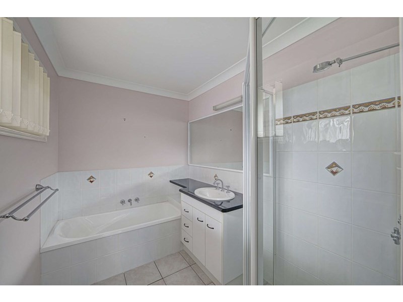 42 Pinto Avenue, Branyan QLD 4670