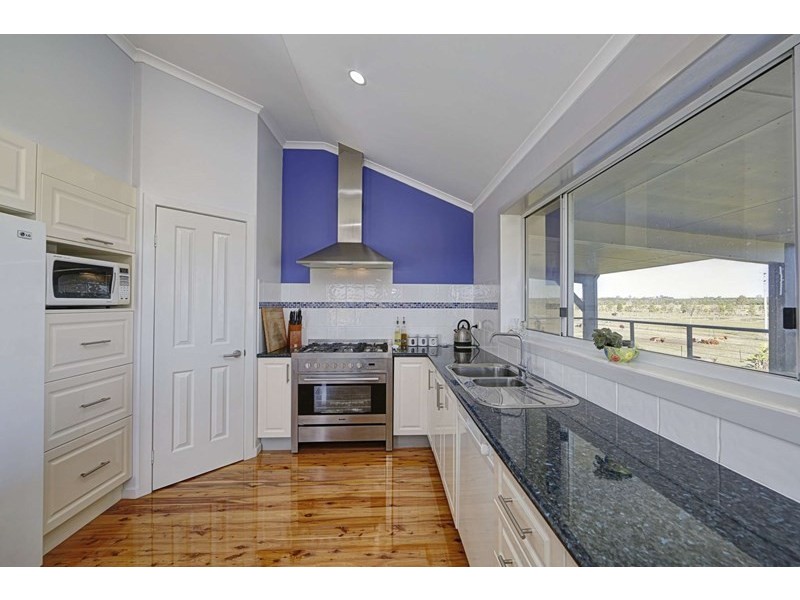 64 Fairydale Road, Welcome Creek QLD 4670