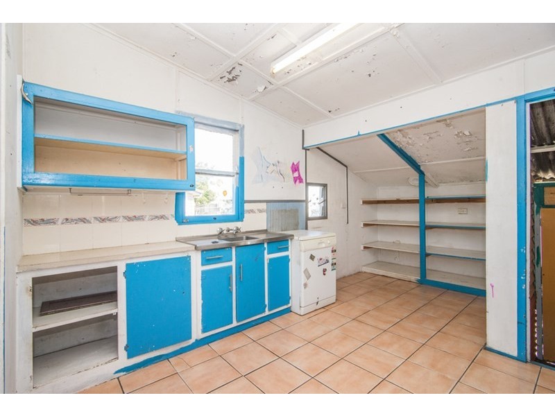 25 Alice Street, Walkervale QLD 4670