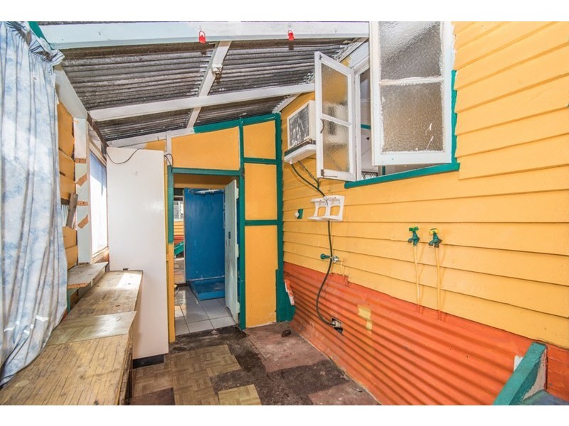 25 Alice Street, Walkervale QLD 4670