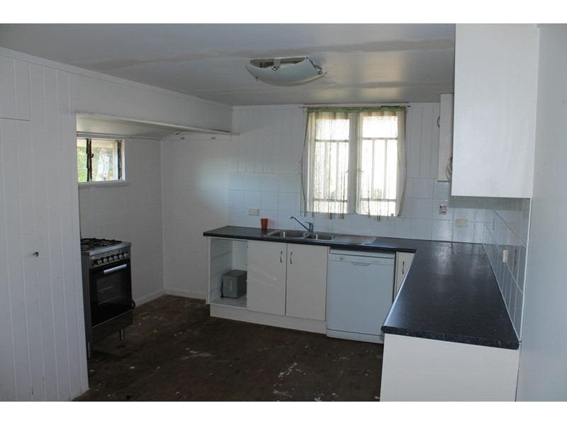 32 Agnes Street, Bundaberg North QLD 4670