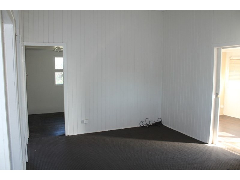 32 Agnes Street, Bundaberg North QLD 4670