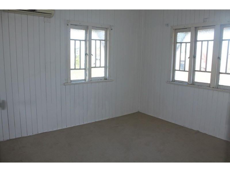 32 Agnes Street, Bundaberg North QLD 4670