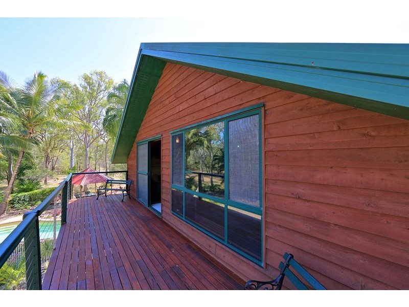 92 Melcer Road, Elliott Heads QLD 4670