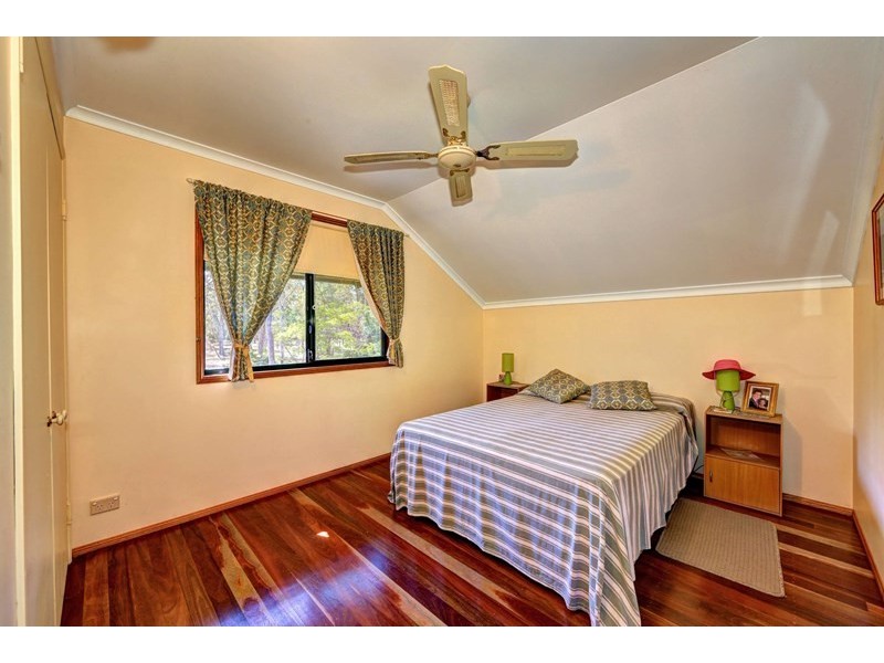 92 Melcer Road, Elliott Heads QLD 4670