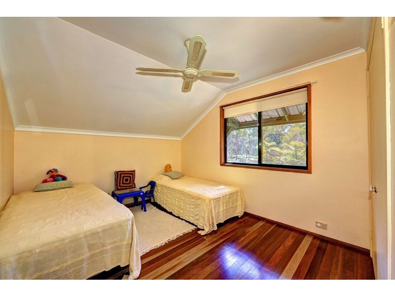 92 Melcer Road, Elliott Heads QLD 4670