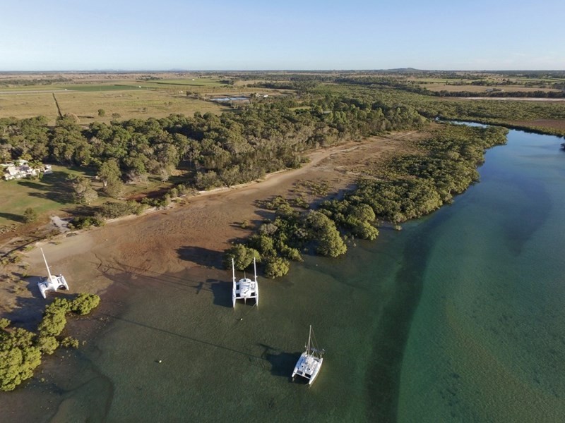 92 Melcer Road, Elliott Heads QLD 4670